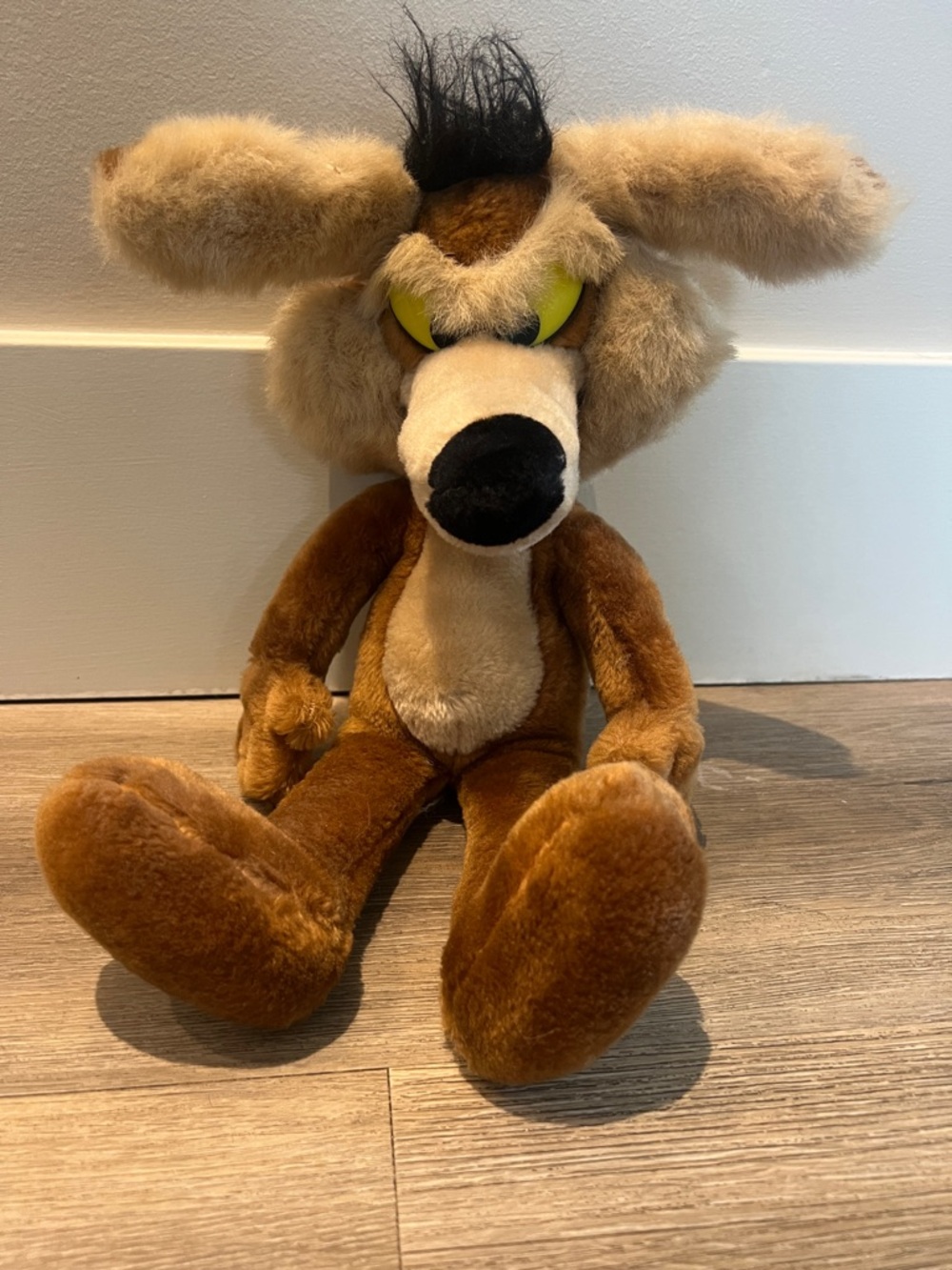 Vintage 1987 Wile E Coyote Looney Tunes Plush Warner Bros